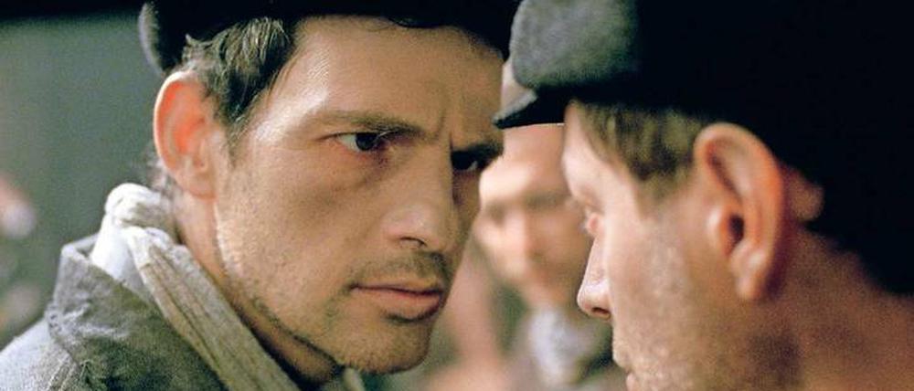 In SS-Zwangsdiensten. Saul (Geza Röhrig), Häftling im KZ-Sonderkommando. 