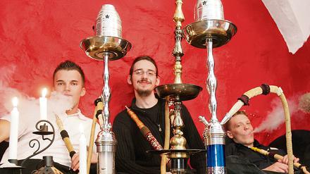 Shisha-Bar-Betreiber fürchten, dass bald ein Verbot für Aromastoffen in Sisha-Tabak kommt. 