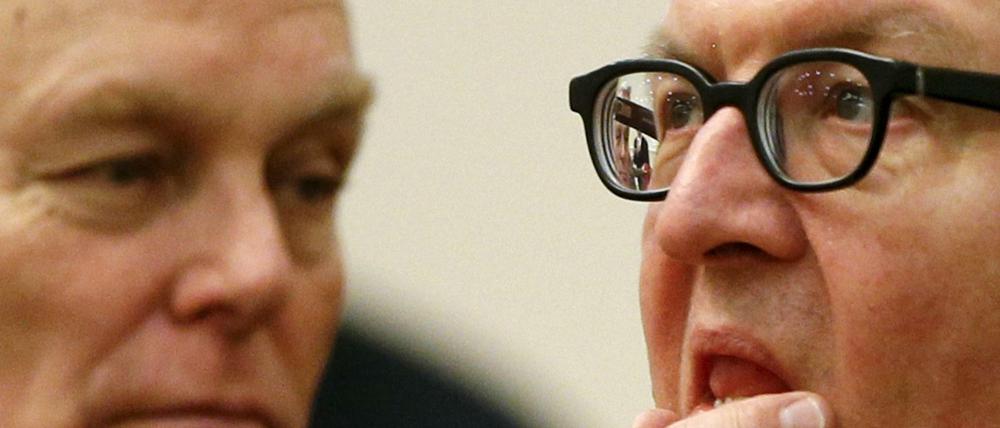 Bundesaußenminister Frank-Walter Steinmeier (rechts) und sein französischer Kollege Jean-Marc Ayrault 