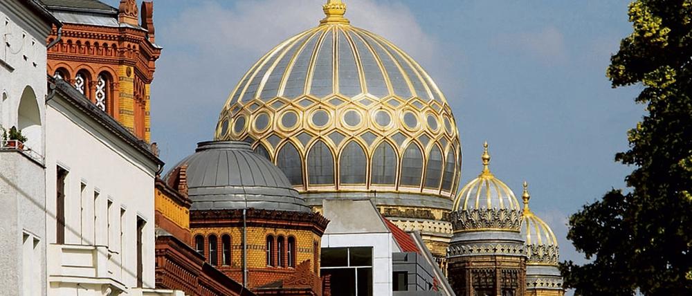 Die Kuppel der Synagoge in der Oranienburger Straße in Berlin