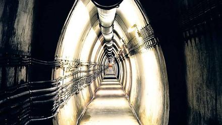 Tunnelkomplex mit 19 Kilometern Wegenetz. Der Atomschutzbunker für die Bundesregierung in Marienthal bei Bonn.