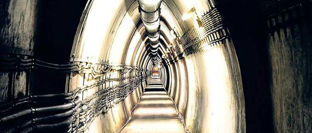 Tunnelkomplex mit 19 Kilometern Wegenetz. Der Atomschutzbunker für die Bundesregierung in Marienthal bei Bonn.