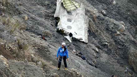 Bergungsarbeiten nach dem Absturz der Germanwings-Maschine in den französischen Alpen am 24. März 2015. (Archivbild)
