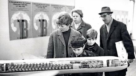 Bis heute ungebrochen: Die Faszination des Fliegens, hier im Jahr 1968.