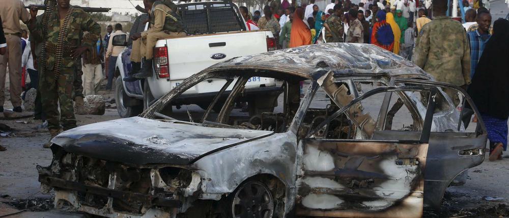 Szene nach einen Bombenanschlag in der somalischen Hauptstadt Mogadischu vom 27. Februar.