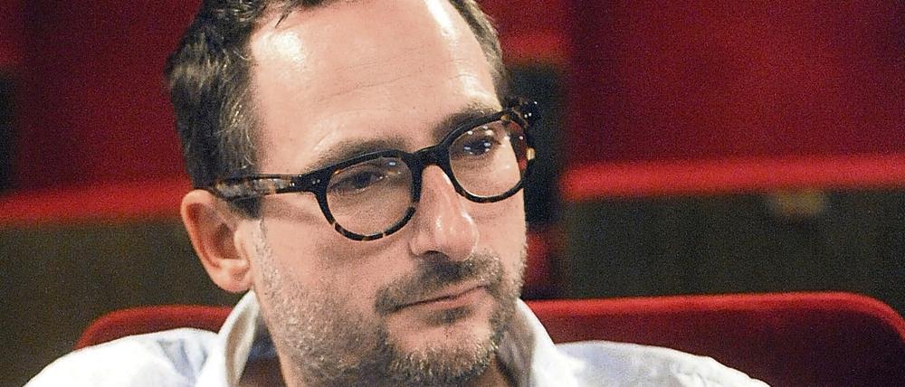 Kennen Sie den? Theatergängern ist Roland Schimmelpfennig als meistgespielter Stückeschreiber des Landes bekannt. Nun wendet er sich auch an Leser.