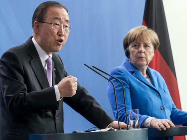 UN-Generalsekretär Ban Ki Moon und Bundeskanzlerin Angela Merkel am Dienstag bei einer Pressekonferenz im Kanzleramt.