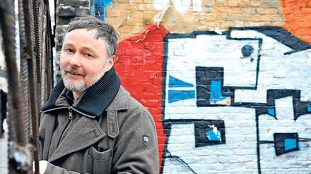 Im Ruheraum. Tim Gane zog vor elf Jahren von London nach Berlin. 