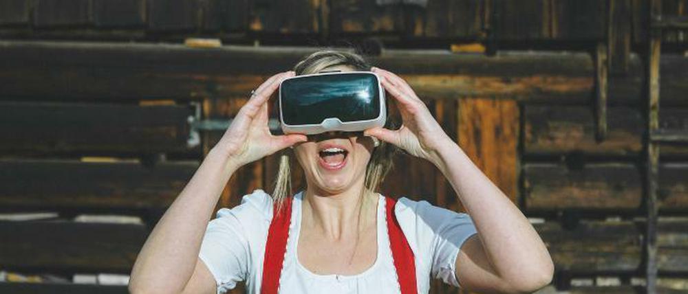 "Bayerisch Reality": Die Ammergauer Alpen GmbH wirbt auf der ITB mit einem 3-D-Film.