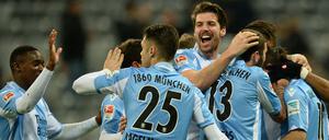 Löwen-Jubel. 1860 steht nicht mehr auf einem Abstiegsplatz in der Zweiten Liga.