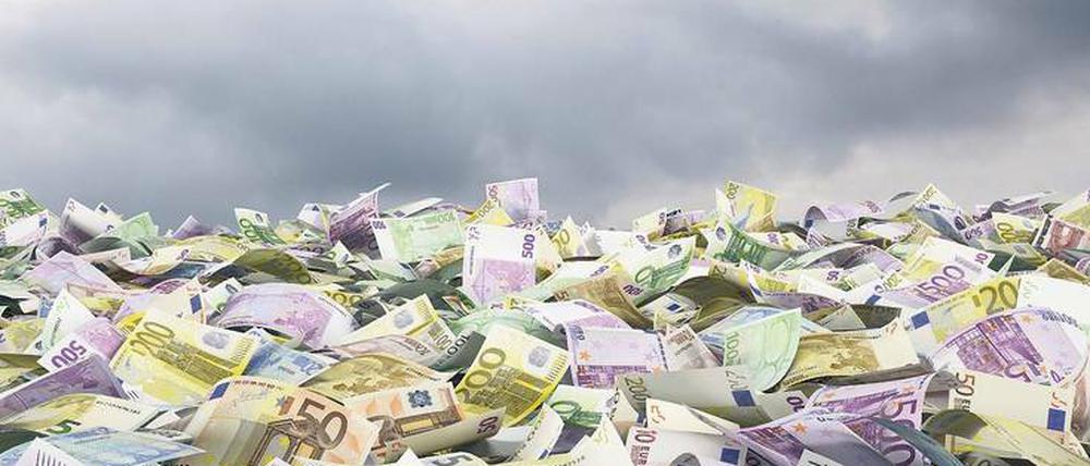 Die EZB flutet den Markt weiterhin mit viel billigem Geld. Und das für längere Zeit, so sagt EZB-Chef Mario Draghi.