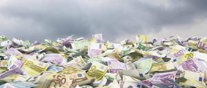 Die EZB flutet den Markt weiterhin mit viel billigem Geld. Und das für längere Zeit, so sagt EZB-Chef Mario Draghi.