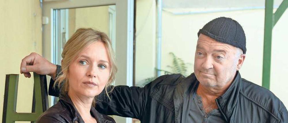Wer hat Boris Kastel ermordet? Otto Garber (Florian Martens) ermittelt mit seiner neuen Kollegin Linett Wachow (Stefanie Stappenbeck).