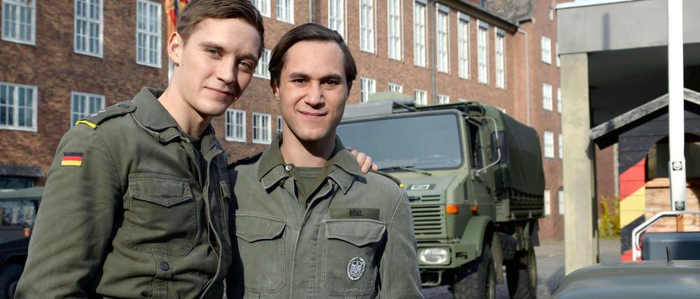 Bei der TV-Ausstrahlung nur mäßig erfolgreich, dafür erneut preisgekrönt. "Deutschland 83" mit Jonas Nay (l) und Ludwig Trepte erhält eine Grimme-Auszeichnung.