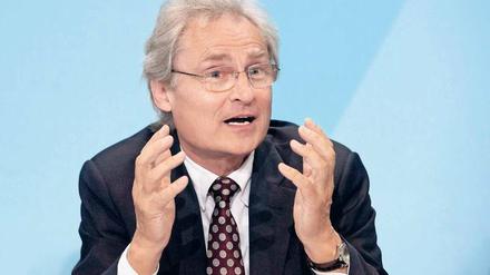 Henning Kagermann: „Elektromobilität ist aus Konsumentensicht kein Killer. Autos kennt ja jeder.“ Foto: dpa