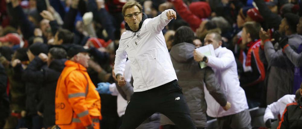 Lass ihn raus, den Trainer! Jürgen Klopp erfreute sich am Spiel seiner Mannschaft.