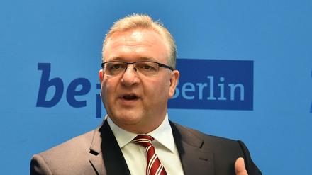 Berlins Innensenator Frank Henkel (CDU), hier bei einem früheren Termin
