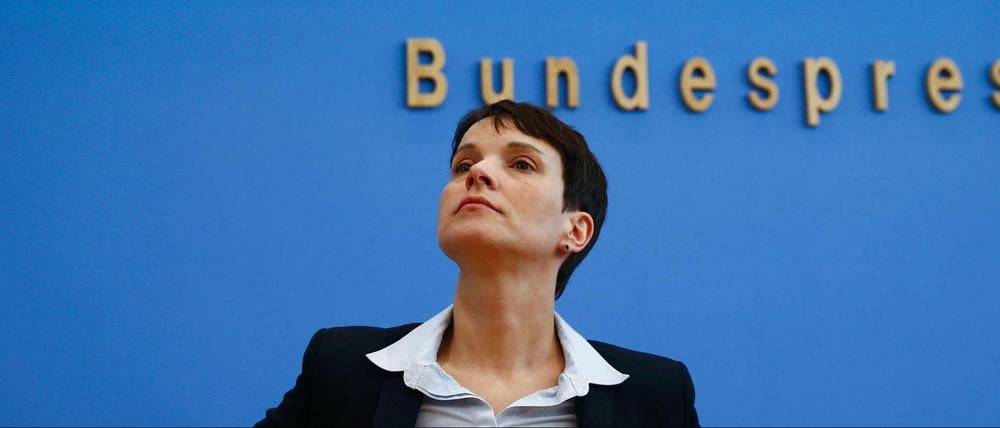 Frauke Petry bei ihrer Pressekonferenz.