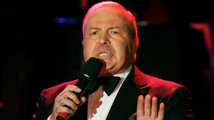 Der Entertainer Frank Sinatra Jr. ist im Alter von 72 Jahren gestorben.