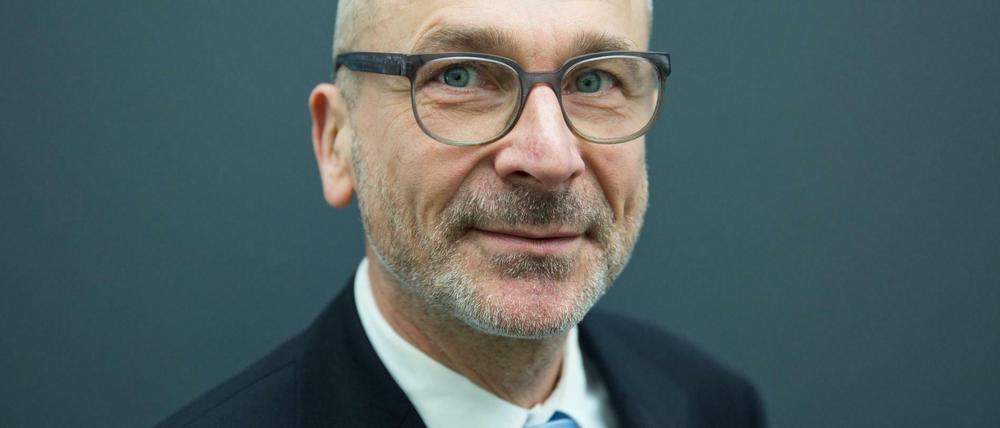 Über dem Grünen-Politiker Volker Beck muss sich nach dem Drogenfund möglichst geschickt rechtfertigen.