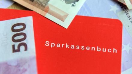 Keine Geschenke. Sparkassenkunden werden um Kontogebühren offenbar nicht herumkommen.