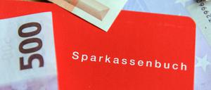 Keine Geschenke. Sparkassenkunden werden um Kontogebühren offenbar nicht herumkommen.