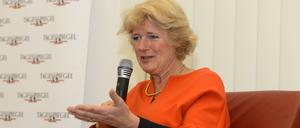 Kulturstaatsministerin Monika Grütters zu Gast im Tagesspiegel, bei der Vorstellung der Hildebrand-Gurlitt-Biografie "Hitlers Kunsthändler" von Meike Hoffmann und Nicola Kuhn. 