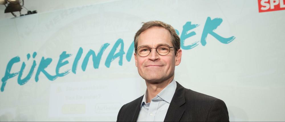 Berlins Regierender Bürgermeister Michael Müller (SPD) stellt sich bei seinem ersten Bürgerdialog am 04.03.2016 in Berlin den Fragen der Bürger.
