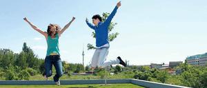 Freispringer. Trampolinspringen geht natürlich nicht nur in der Halle. In vielen Parks gibt es Trampoline, zum Beispiel im Park am Gleisdreieck, am Alexanderplatz oder hier am Nordbahnhof.