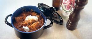 Gulasch, Gulasch, nichts als Gulasch: Szegediner Gulasch aus dem "G wie Goulasch" am Chamissoplatz.