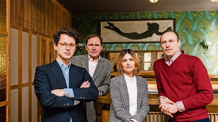 Royaler Zuwachs. Die Schauspielerin Jeanne Tremsal wird Gastgeberin im Petit Royal, das neue Projekt des Erfolgstrios Moritz Estermann, Stephan Landwehr und Boris Radzun (von links). Foto: promo