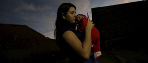 Ungewisse Zukunft. Noch weiß niemand, wie sich die Zika-Babys entwickeln werden.