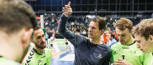 Klare Ansage. Trainer Ulf Quell vom CV Mitteldeutschland im Februar beim Spiel in Berlin.
