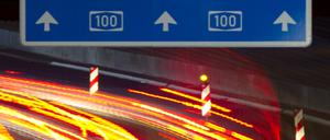 Und weiter geht's. Der Bund fährt auf die Verlängerung der A 100 bis zur Frankfurter Allee ab.