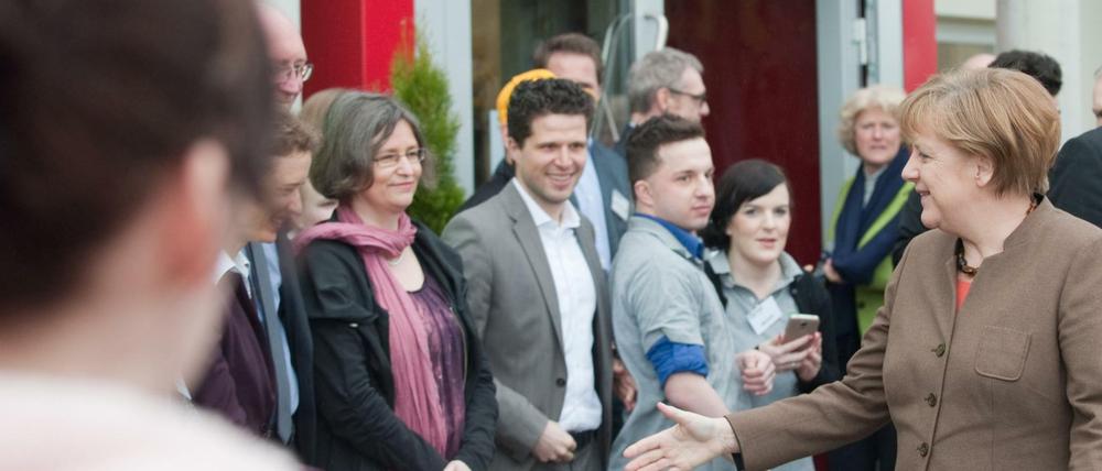 Bundeskanzlerin Angela Merkel das Don-Bosco-Jugendzentrum in Berlin-Marzahn. 