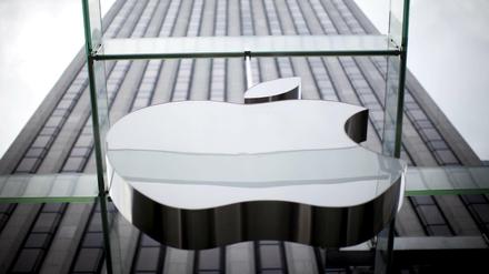 Die US-Regierung und der iPhone-Hersteller Apple streiten um die Handy-Daten eines getöteten Attentäters. 