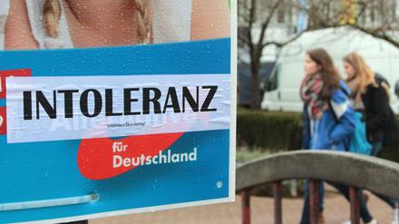 Immer wieder wird die rechtspopulistische Partei das Ziel von Satire- uns Sabotageaktionen.