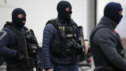 Bei einer Razzia in Brüssel gab es wohl eine Explosion.