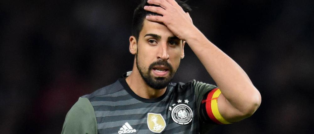 Sami Khedira vertrat gegen England den verletzten Bastian Schweinsteiger als Kapitän