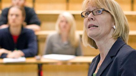 Mehr Professorinnen. Deutschland schneidet in der EU unterdurchschnittlich ab. Das Foto zeigt die Physikerin Cornelia Denz an der Universität Münster.