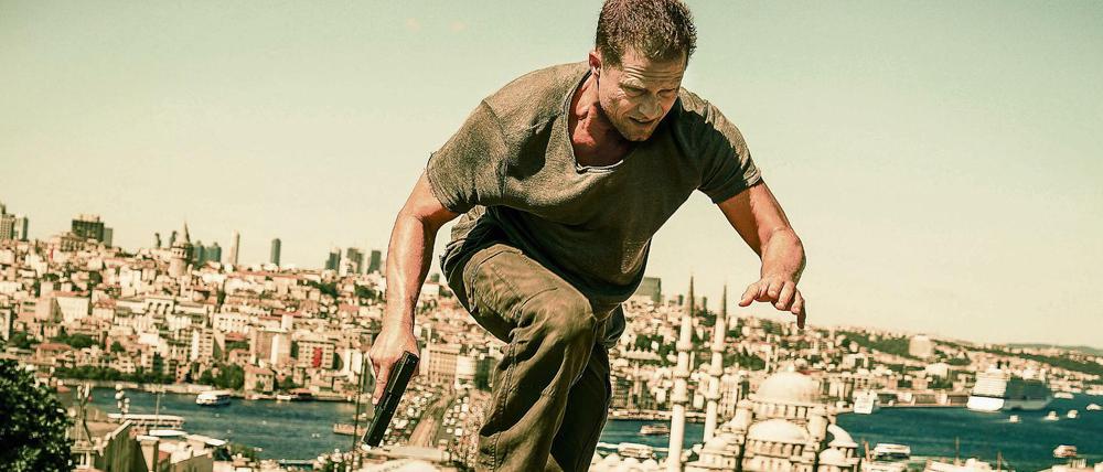 Hoher Einsatz. Acht Millionen Euro hat „Tschiller: Off Duty“ gekostet, dafür durfte Til Schweiger auch über die Dächer in Istanbul hetzen. 
