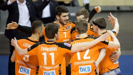 Pflicht erfüllt. Die BR Volleys lassen sich vom CV Mitteldeutschland nicht überraschen.