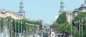 Vorzeigemeile. Nach dem Zweiten Weltkrieg sollte die einstige Stalin- und heutige Karl-Marx-Allee die Stärke der DDR-Baukunst repräsentieren. 