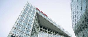 Kommunikationsfeindlich. Der „Innovationsreport“ schlägt vor, dass der „Spiegel“ aus seinem Gebäude an der Hamburger Ericusspitze auszieht.