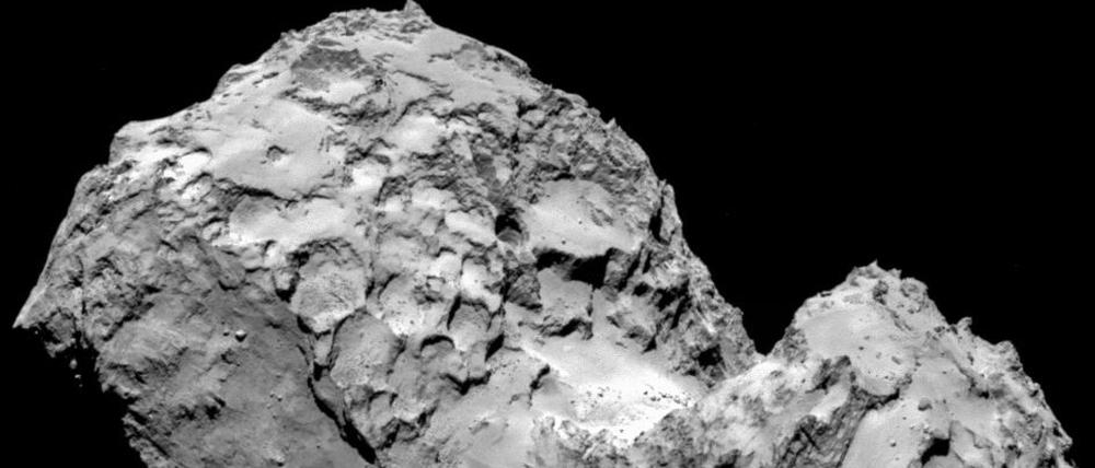 Eisiger Brocken. Der Komet "Tschurjumow-Gerassimenko" ist rund drei mal fünf Kilometer groß und wird von der europäischen Mission "Rosetta" erforscht. Die erste Ausstellung zum Thema soll in Berlin gezeigt werden. 