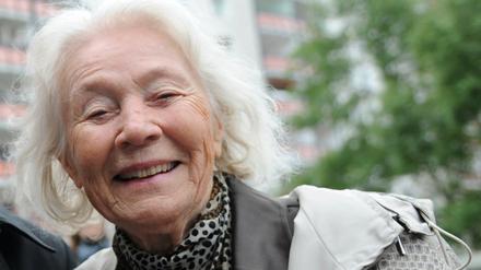 Traudl Rosenthal, Witwe des TV-Moderators, starb am vergangenen Freitag im Alter von 88 Jahren im Kreise ihrer Familie in Berlin. 