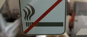 Ein guter Zug. In Fern- und S-Bahnen hat sich das Rauchverbot weitgehend etabliert. Nun sollen die S-Bahnhöfe folgen.