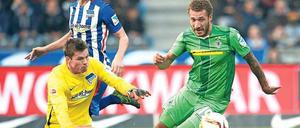 Nur nicht wieder zuschauen. Rune Jarstein kassierte beim 1:4 im Hinspiel gegen Mönchengladbach so viele Treffer wie in keinem anderen Saisonspiel. Heute rechnen sich die Berliner wesentlich mehr aus beim Rückspiel im Borussia-Park. 