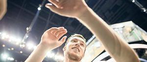 Aufschauen. Niels Giffey freute sich über sein Comeback am Sonntag.