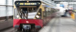 Wegen des hohen Krankenstands muss die S-Bahn Berlin ihr Angebot einschränken.